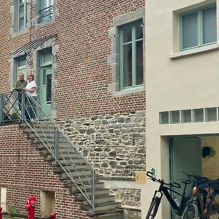 Le Relais De Victor Et Son Garage A Velos *