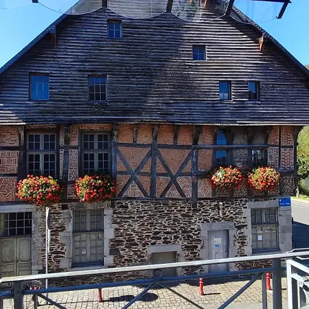 Le Relais De Victor Et Son Garage A Velos