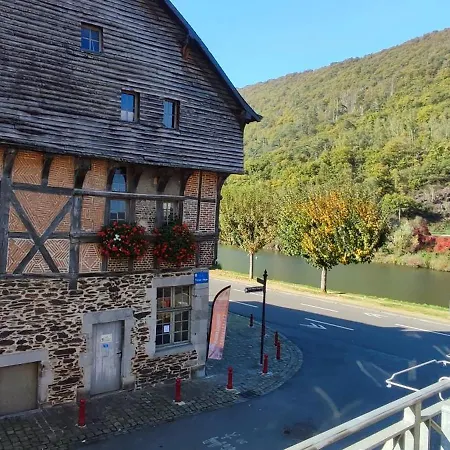 Le Relais De Victor Et Son Garage A Velos * Revin (Ardennes)