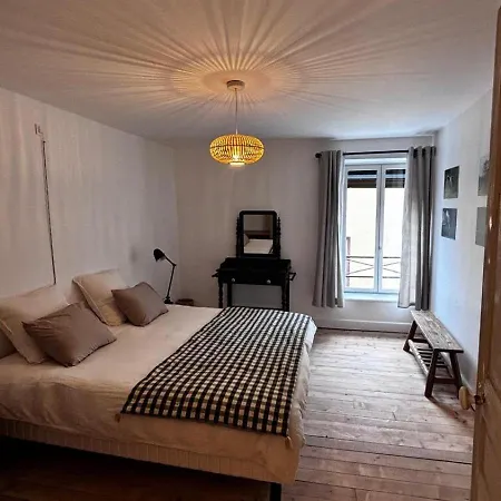 Le Relais De Victor Et Son Garage A Velos *